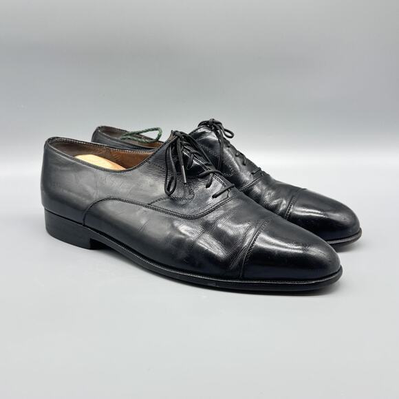 Classic Black Men's Dress Shoes - Picture 2 of 13